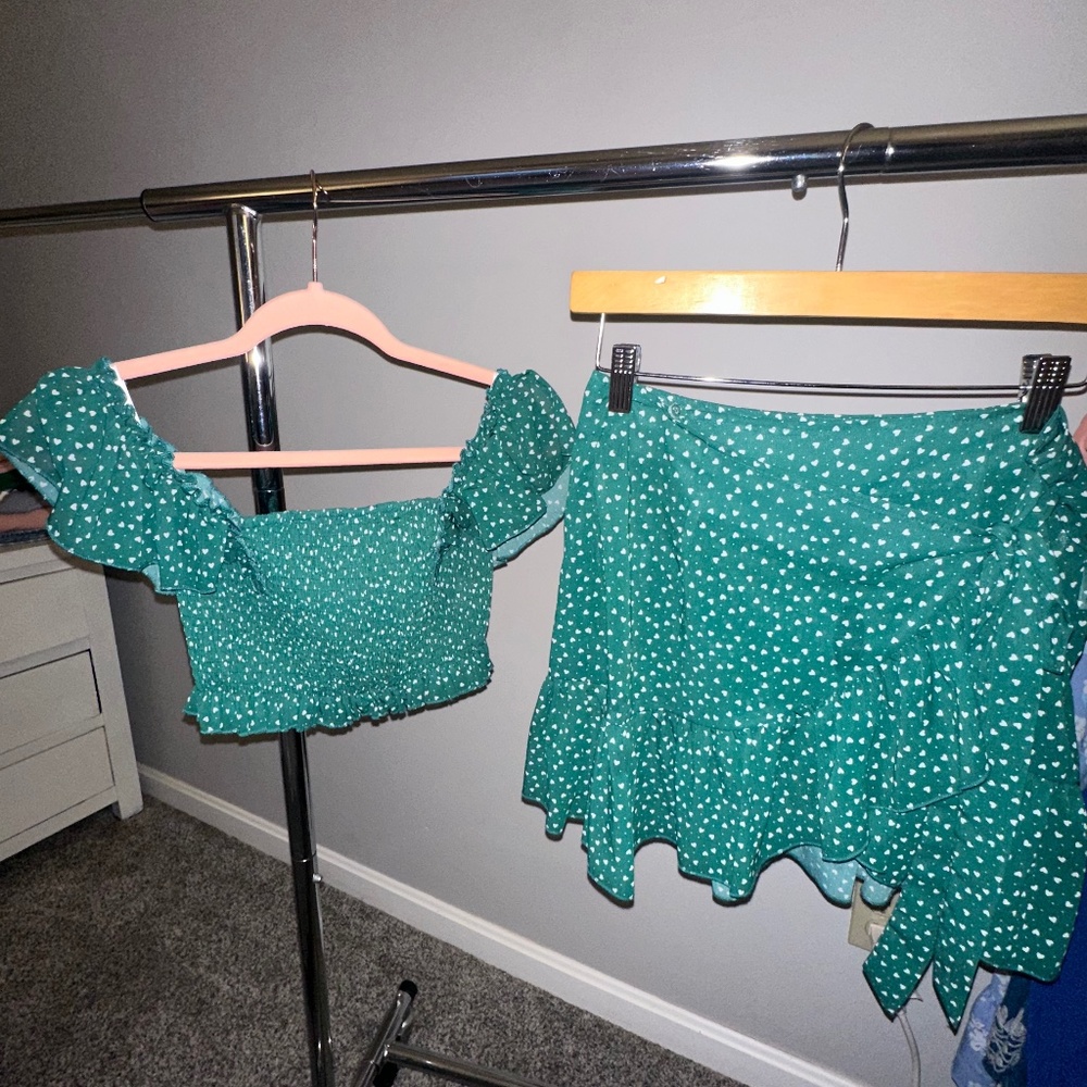 Emerald green two piece skirt set